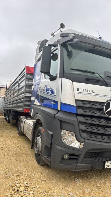 Mercedes-Benz Actros 1853
