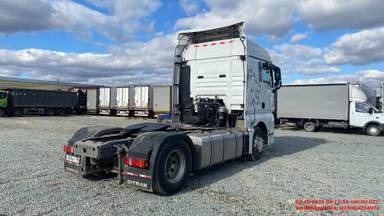 Sitrak C7H 4x2 ZZ4186V361HE