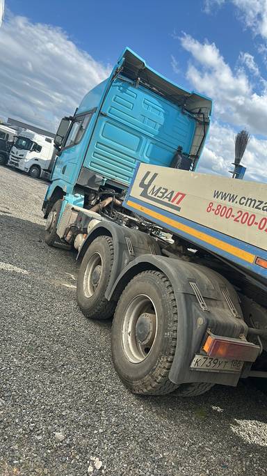 Shacman SX42584W324C