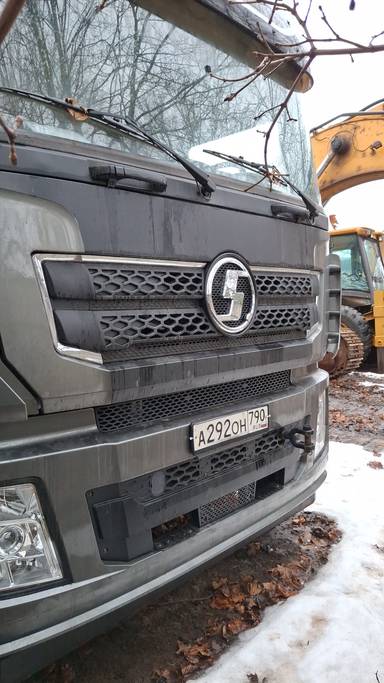 Shacman SX42584V324