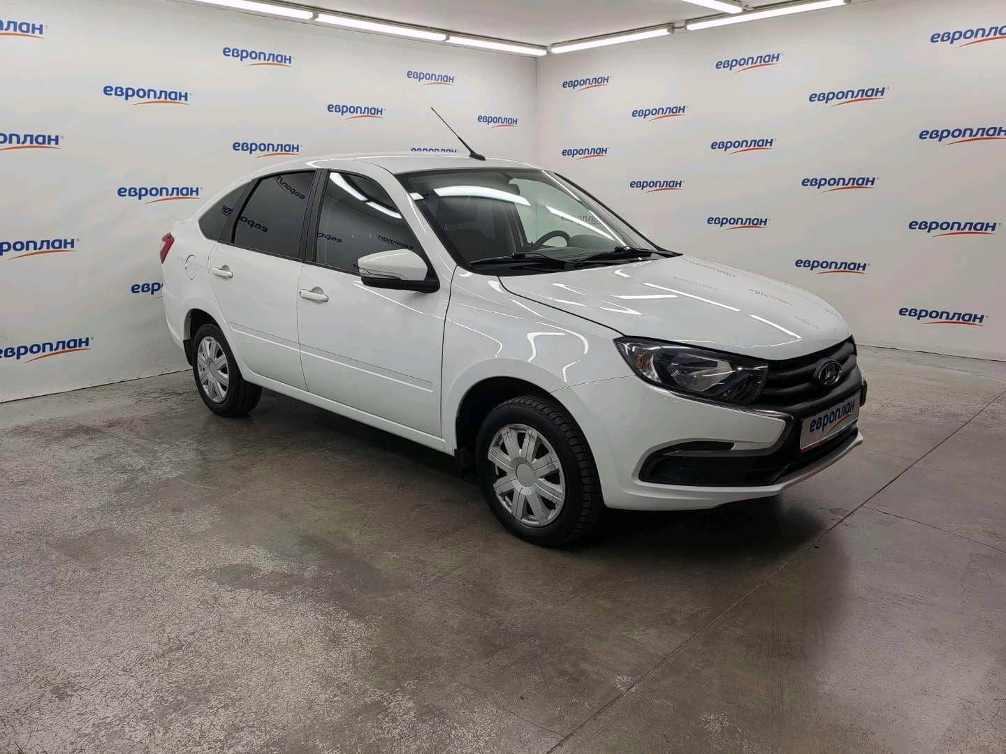 Lada Granta лифтбек