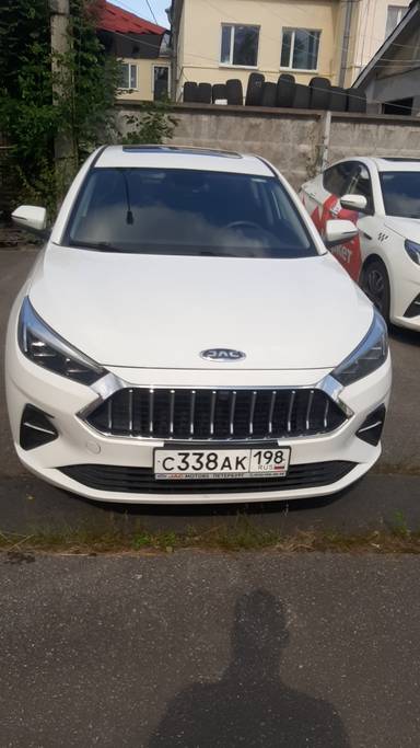 JAC J7