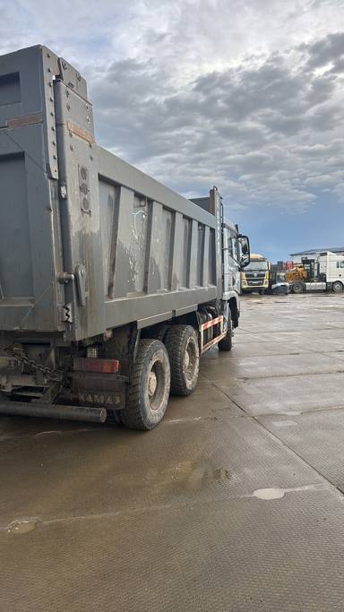 Shacman SX32586V384