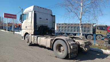 Sitrak C7H 4x2 ZZ4186V361HE