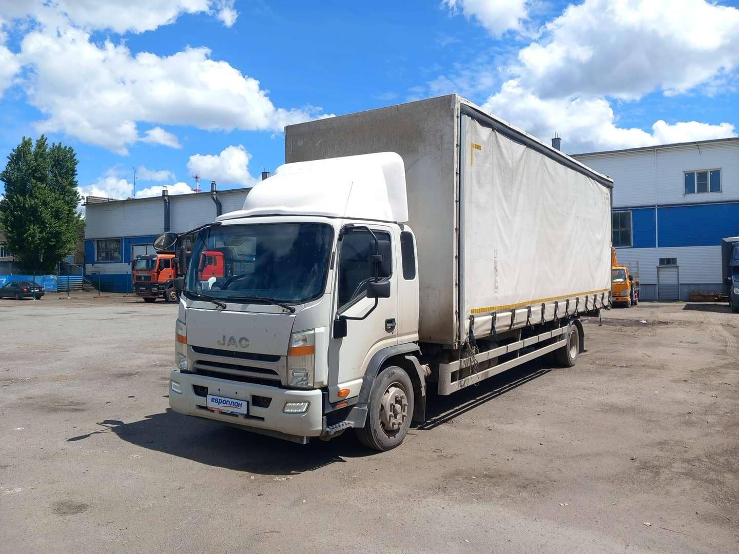 JAC N120