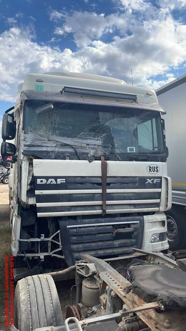 DAF XF105.460 FT 4x2 (Space Cab)