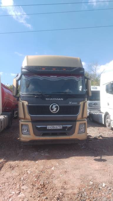 Shacman SX42584V324