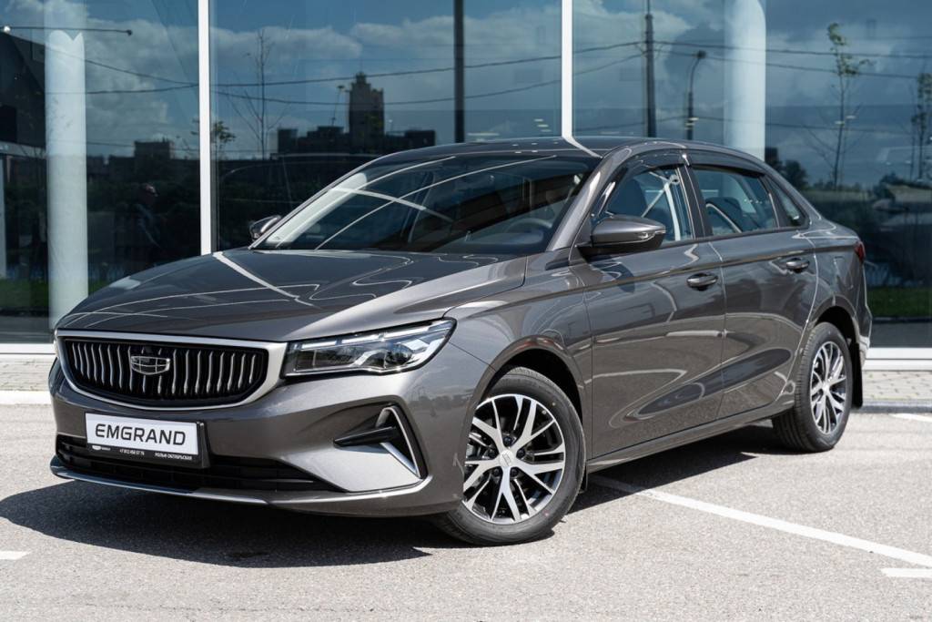 Geely Emgrand Luxury 1.5 AT