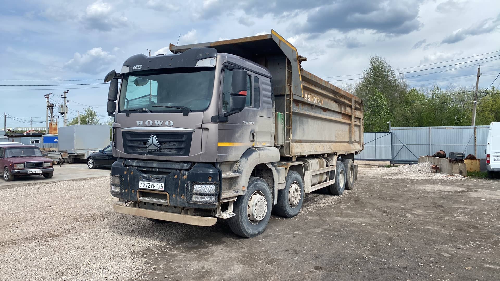 HOWO ZZ3317V386GE1 8х4