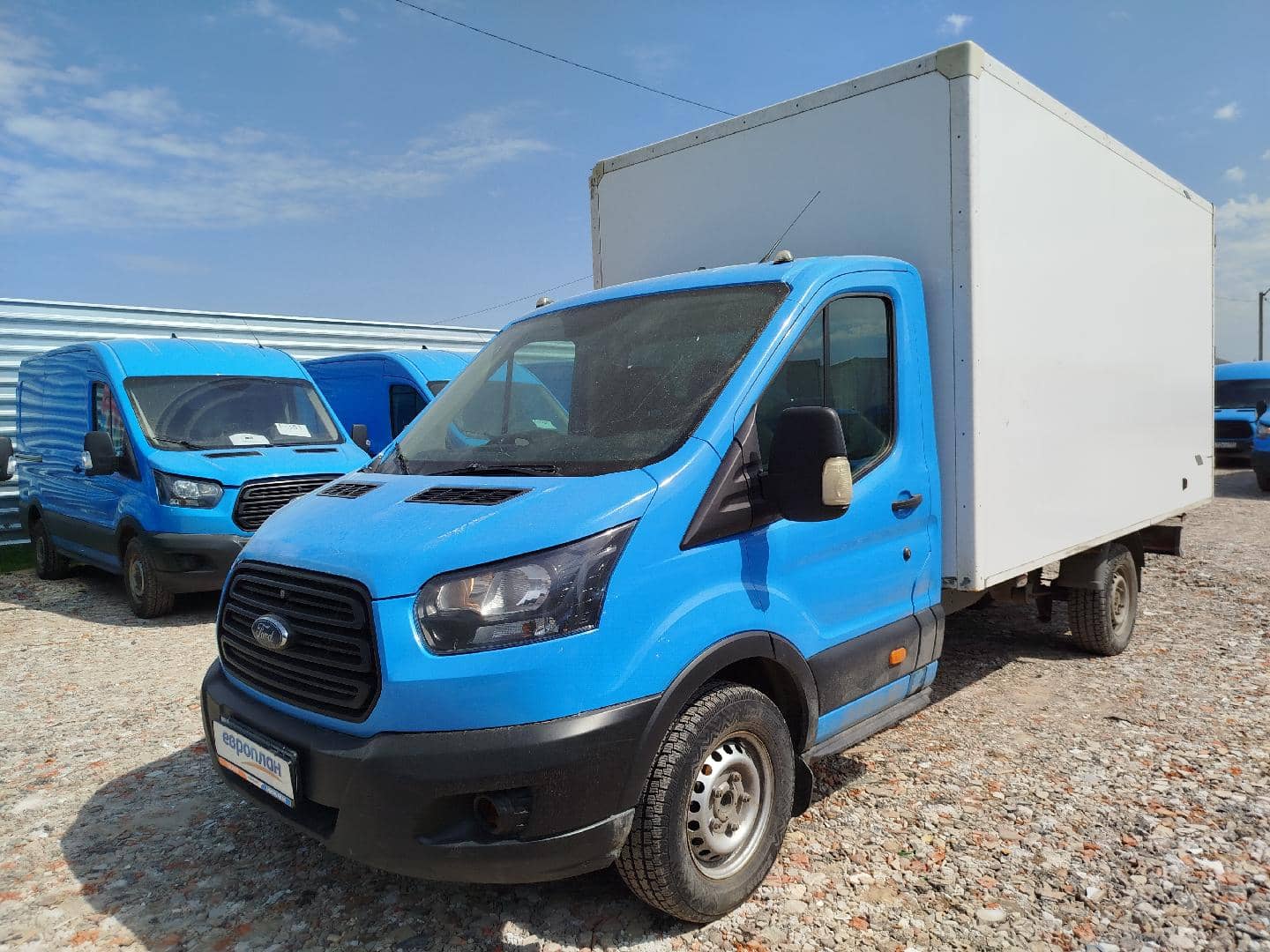 Ford Transit Chassis Cab Base 470E L4H1 2.2TDi 155hp 6MT RWD