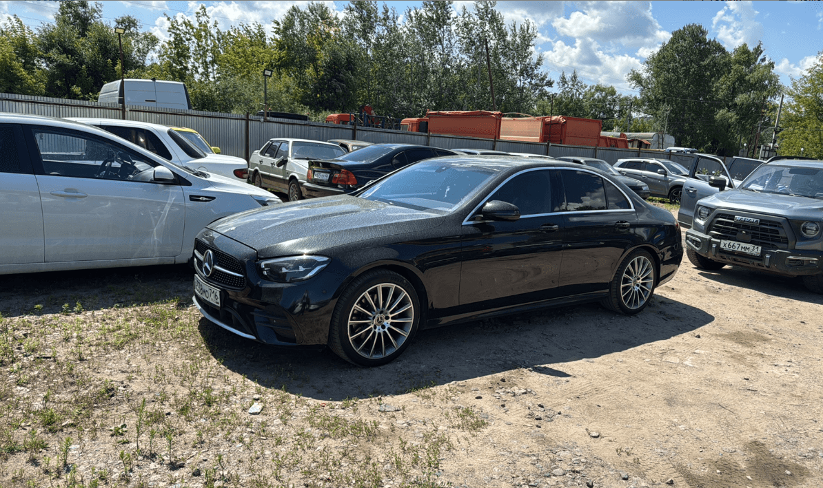 Mercedes-Benz E седан