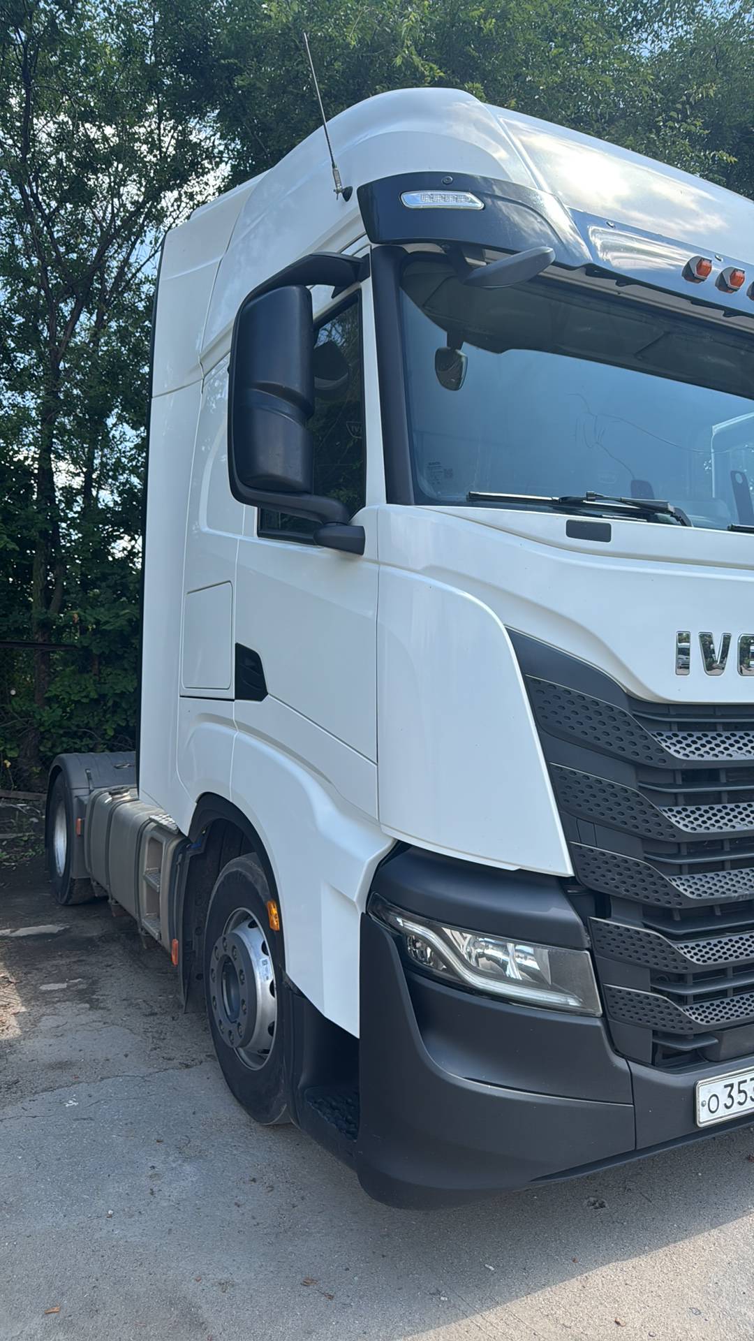 IVECO Stralis AT440S48T/P RR 4x2 (HI-ROAD)