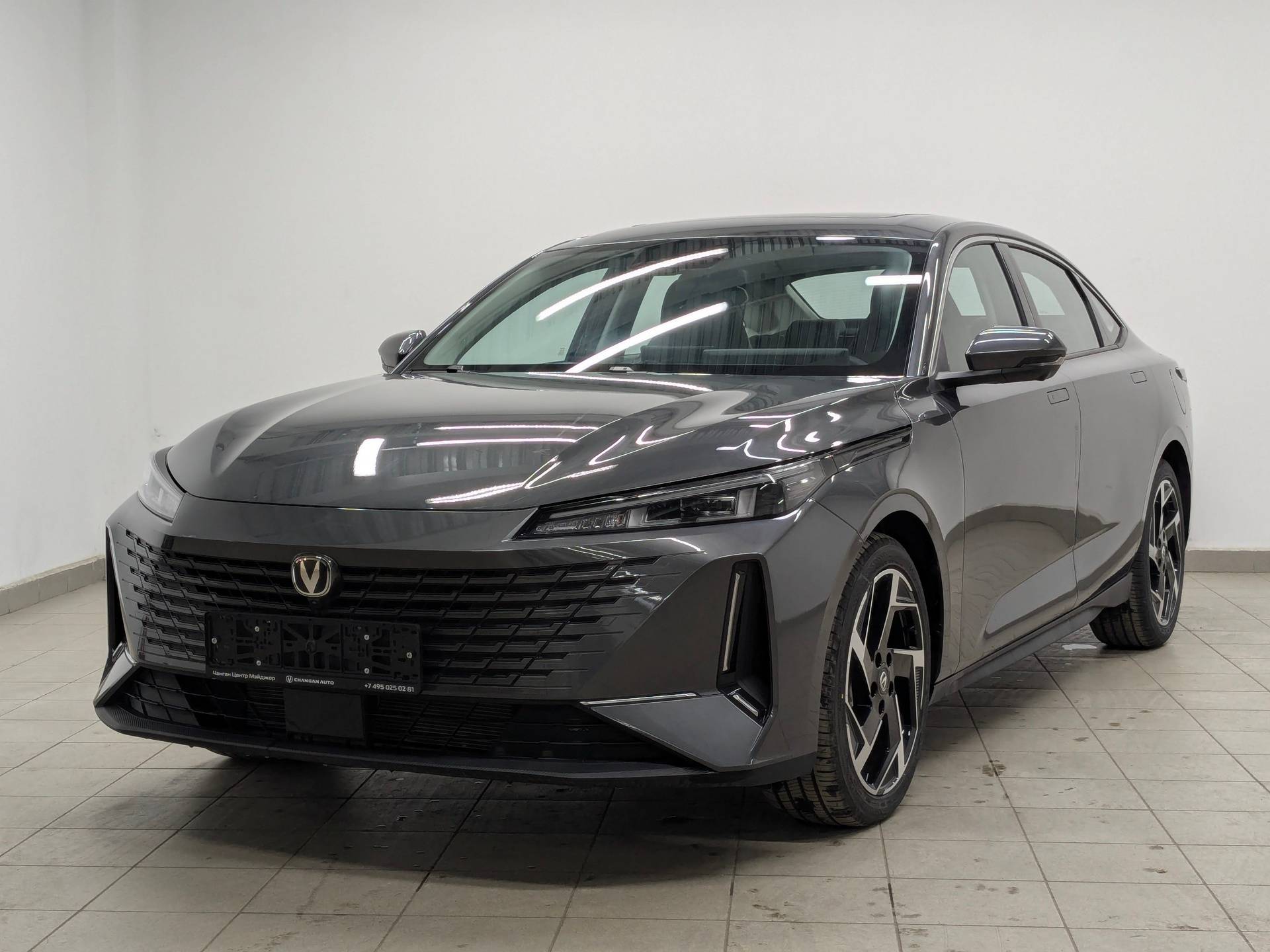 Changan Lamore Tech 1.5 DCT 180hp 2WD