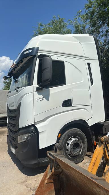 IVECO Stralis AT440S48T/P RR 4x2 (HI-ROAD)