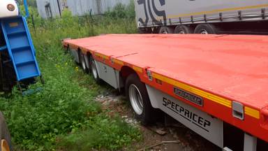 Компания СпецПрицеп Тяжеловоз низкорамный 9942L4