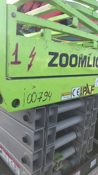 Zoomlion ZS1012HD ножничный подъемник самоходный