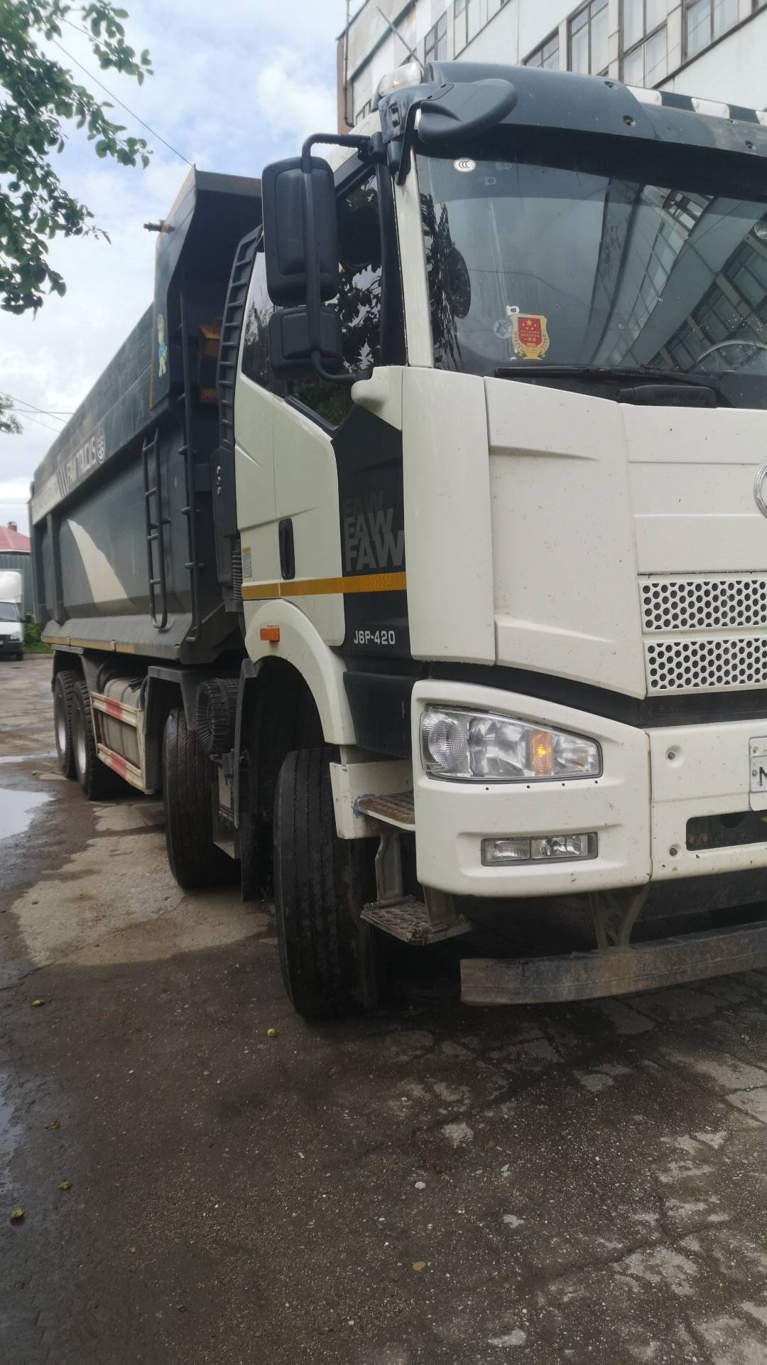 FAW CA3310P66K24T4E5 8х4