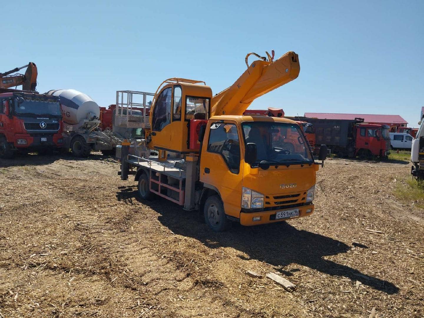 ISUZU YAD5042JGKQL6 специальный, автогидроподъемник