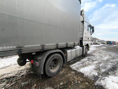Sitrak C7H 4x2 ZZ4186V361HE