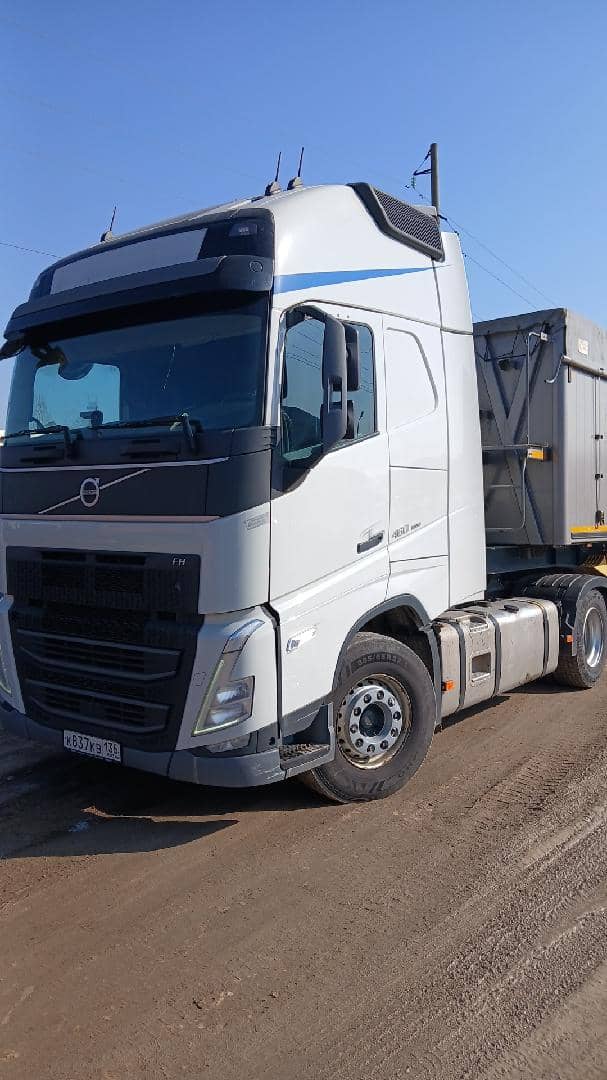 Volvo FH 460 4x2 (FH Globetrotter)
