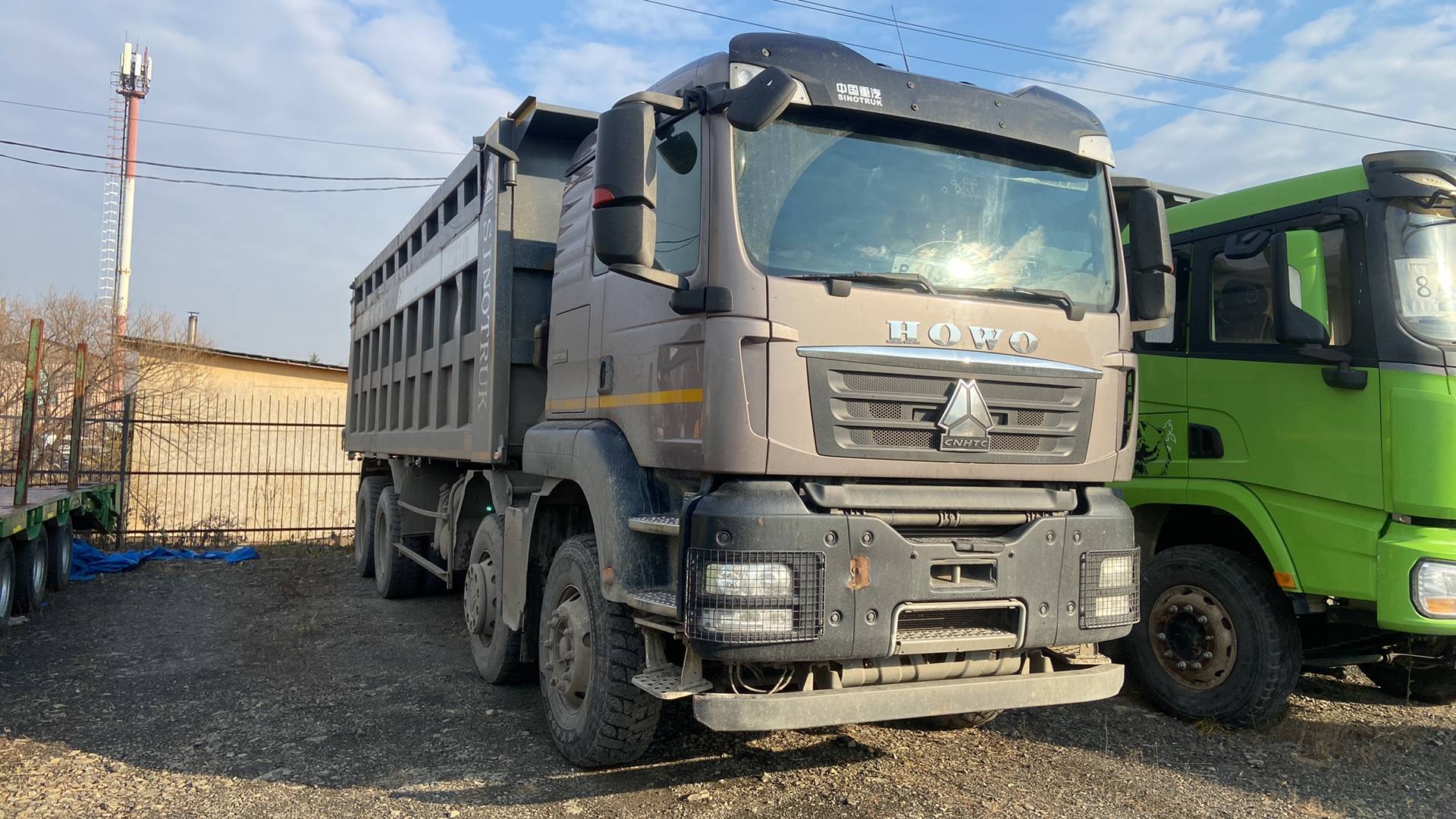 HOWO ZZ3317V386GE1 8х4