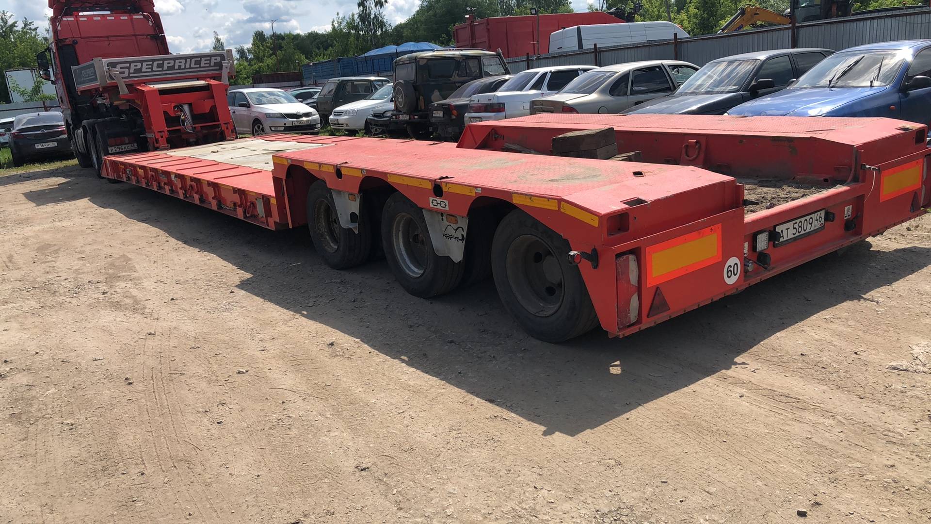 Компания СпецПрицеп Тяжеловоз низкорамный 9942D3