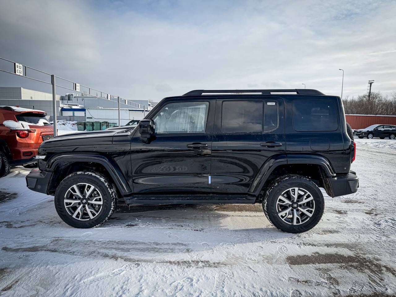 Tank 300 Сити Премиум 2.0 АТ полный привод