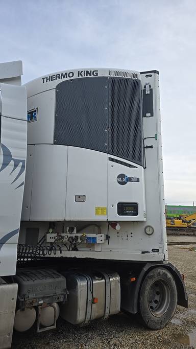 SCHMITZ Рефрижератор SCB*S3B