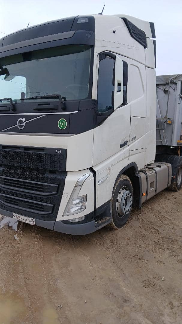Volvo FH 460 4x2 (FH Globetrotter)