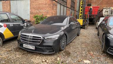Mercedes-Benz S седан