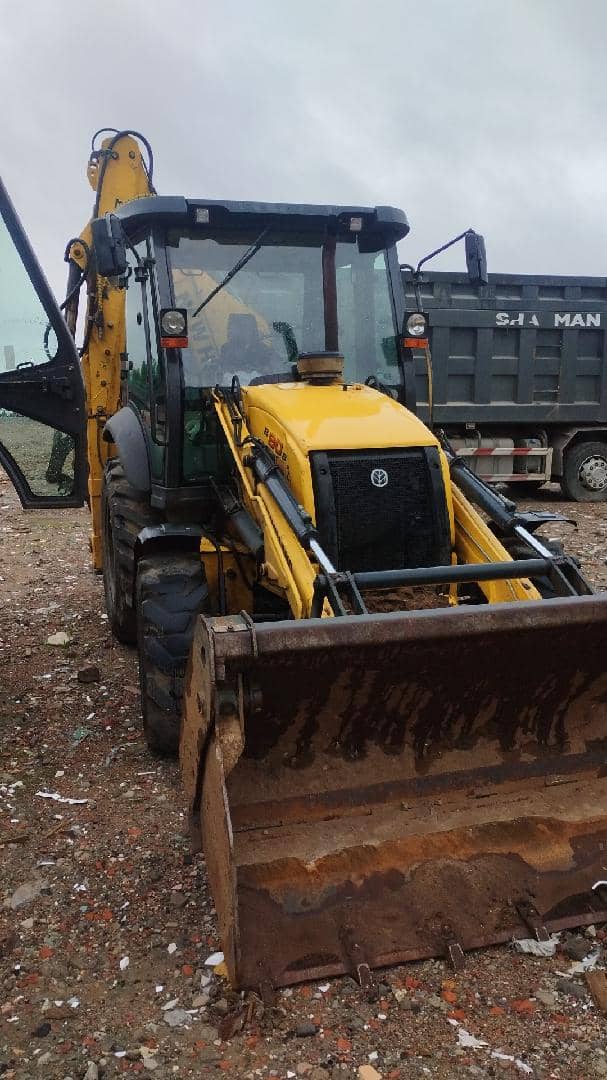 NEW HOLLAND B80B