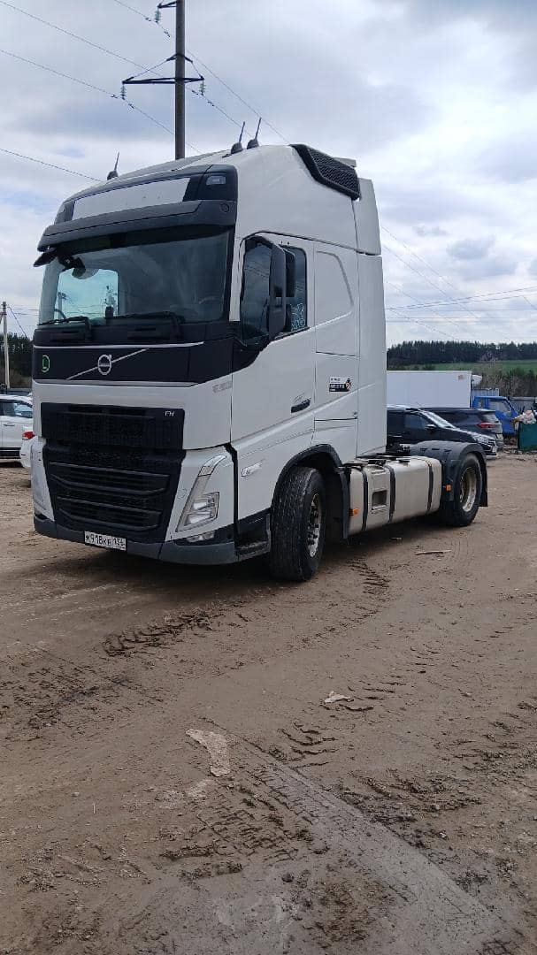 Volvo FH 460 4x2 (FH Globetrotter)
