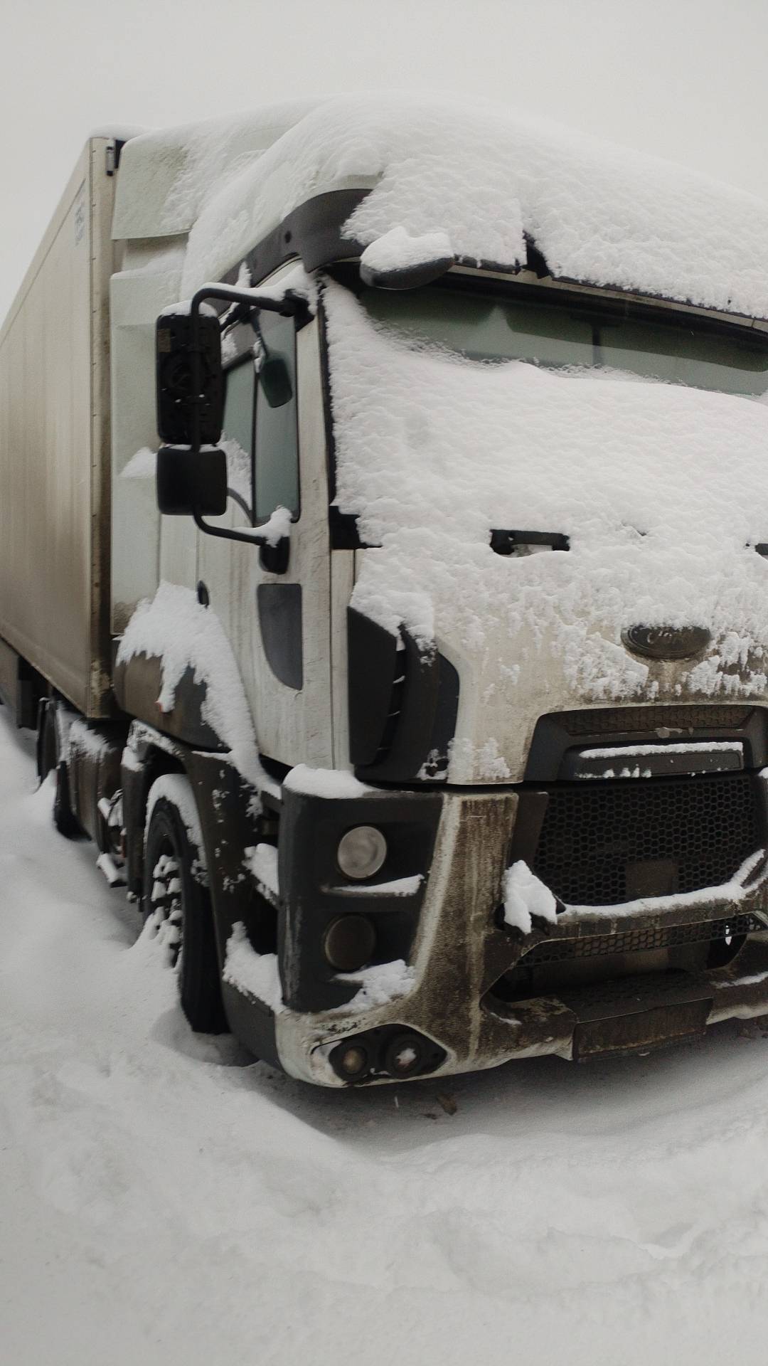 Ford CARGO 1848Т 4x2