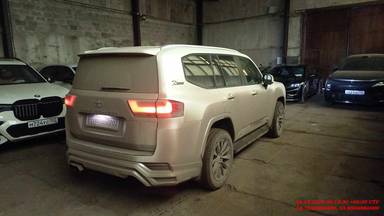 Toyota Land Cruiser 300