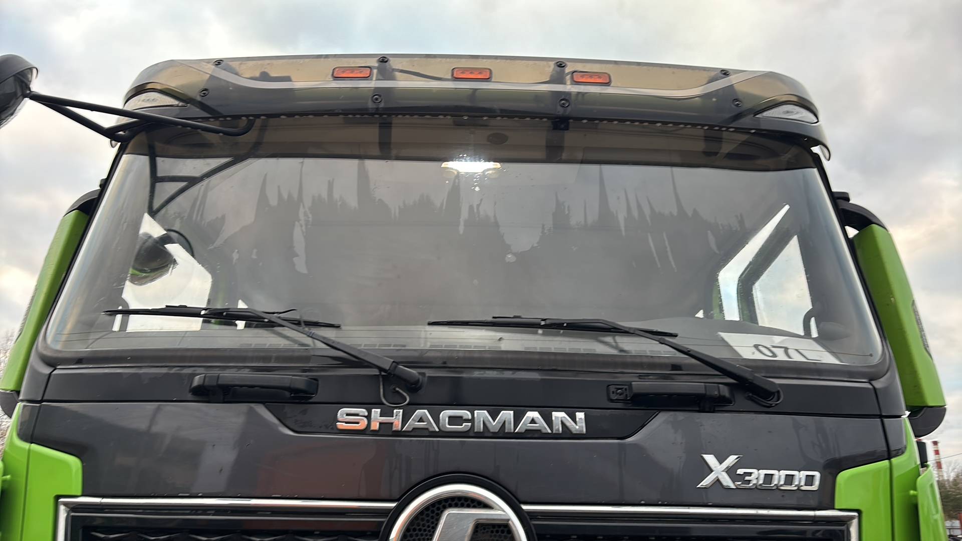 Shacman SX5258GJB6R384