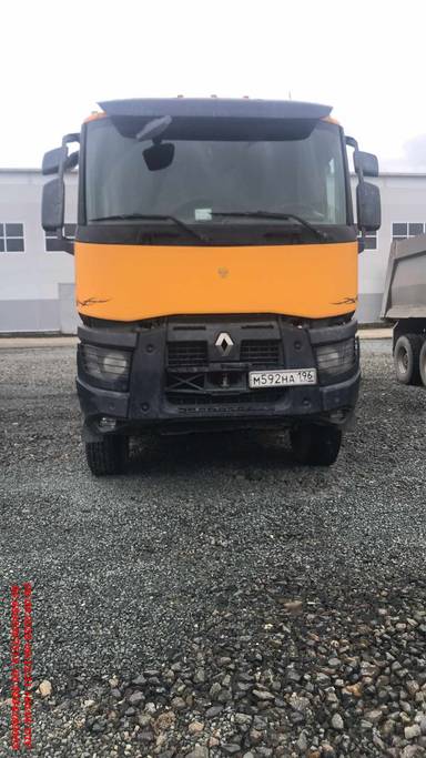 Renault K 430 8X4 (Day cab)