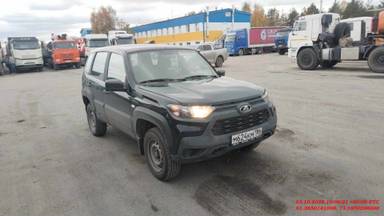 Lada Niva Travel