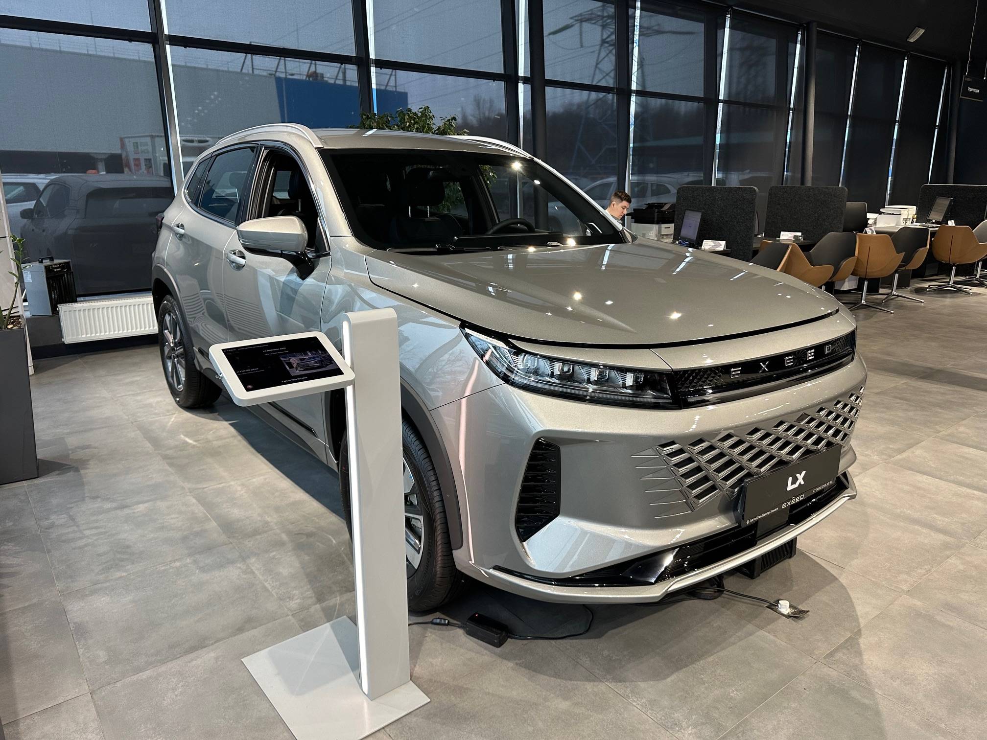 EXEED LX Premium 1.6T 7DCT 4WD