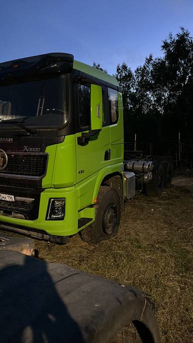 Shacman SX42586V385