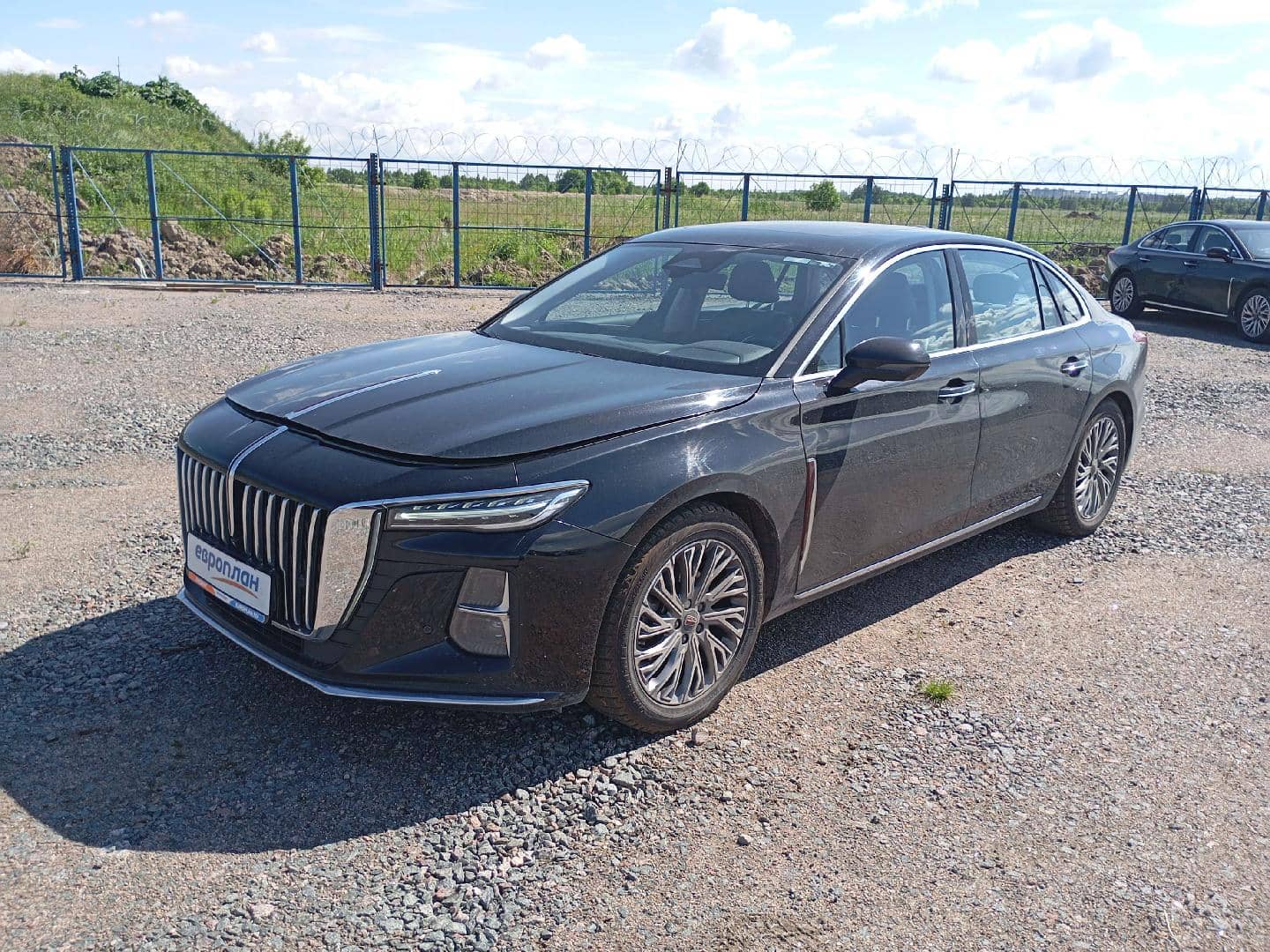 Hongqi H5