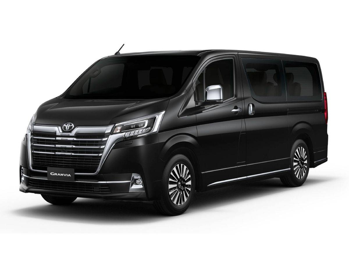 Toyota Granvia - Черный