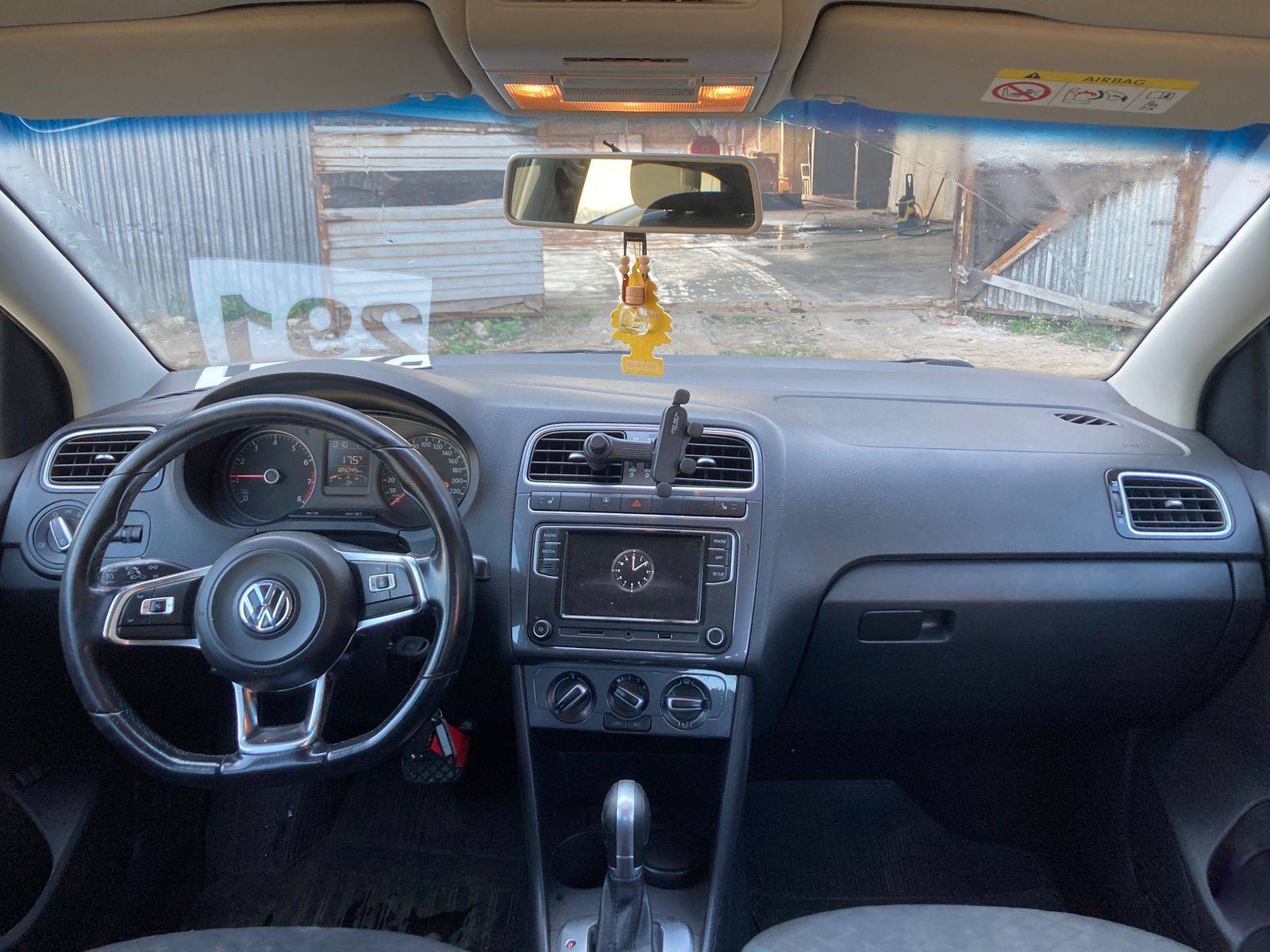 Volkswagen Polo Лот 000003830