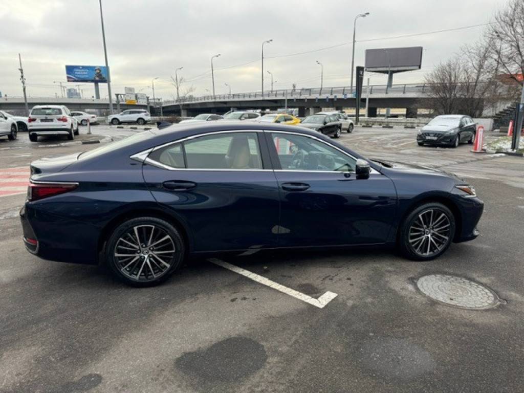 Lexus ES 250 Advance