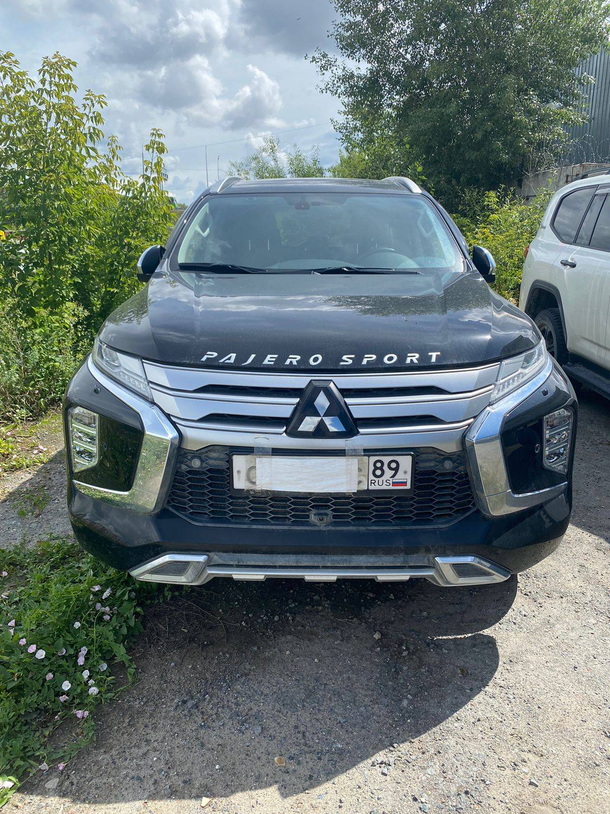 Mitsubishi Pajero Sport Лот 000002699