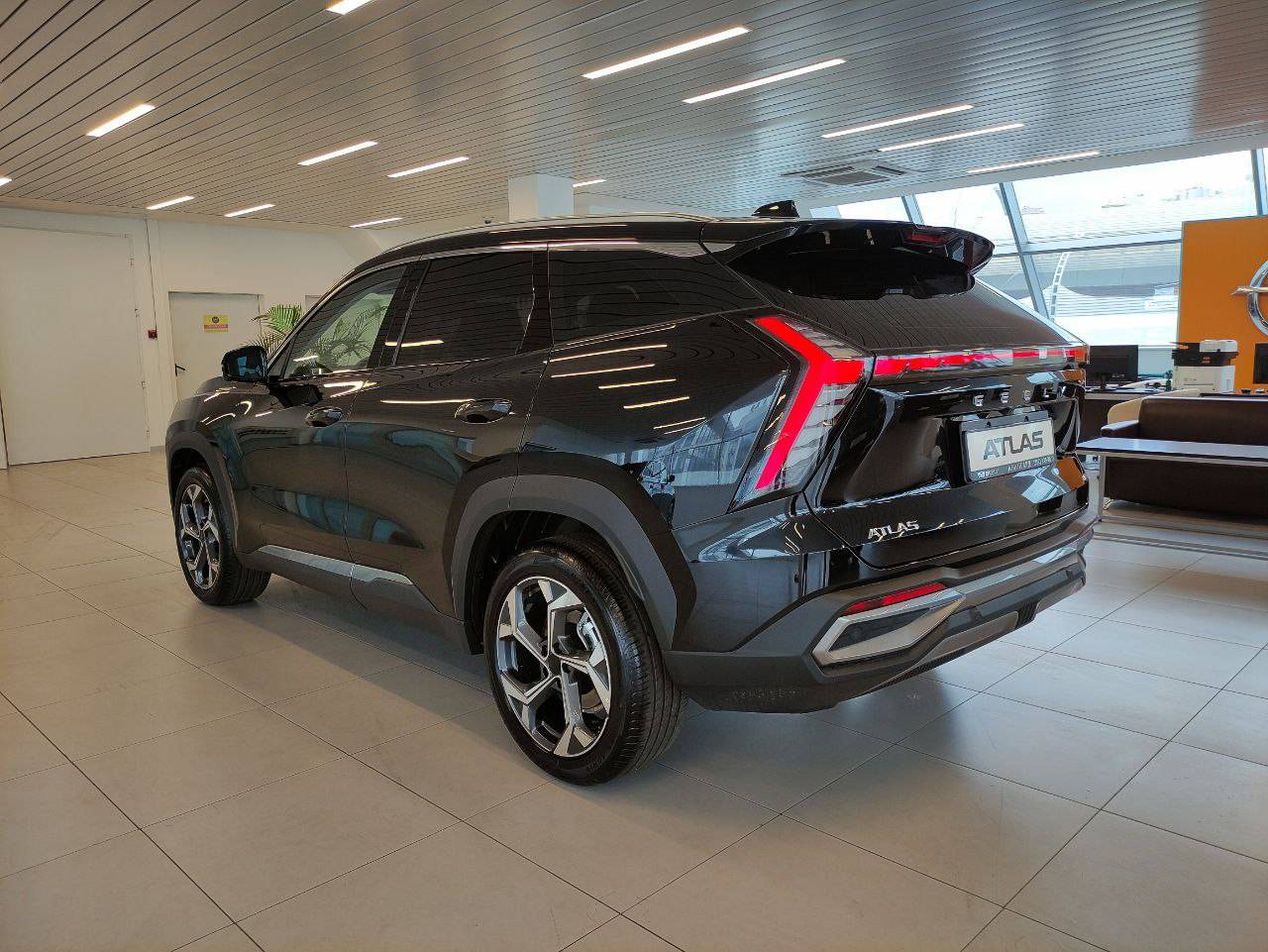 Geely Atlas Flagship Sport 2.0T 8AT 4WD