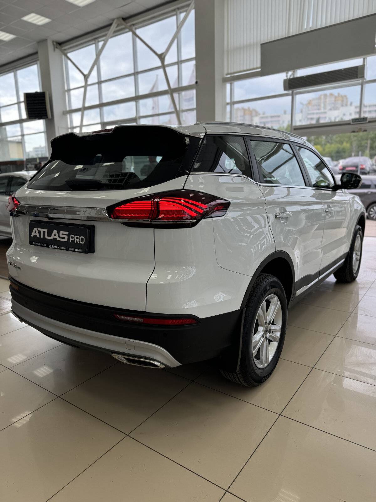 Geely Atlas Pro Luxury 1.5T DCT7 4WD