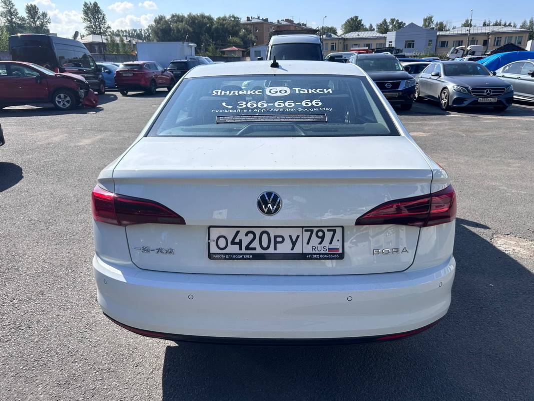 Volkswagen Bora Лот 000004127