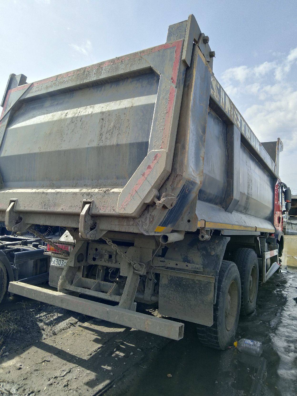 HOWO ZZ3257V384GE1 6x4 Лот 000008101