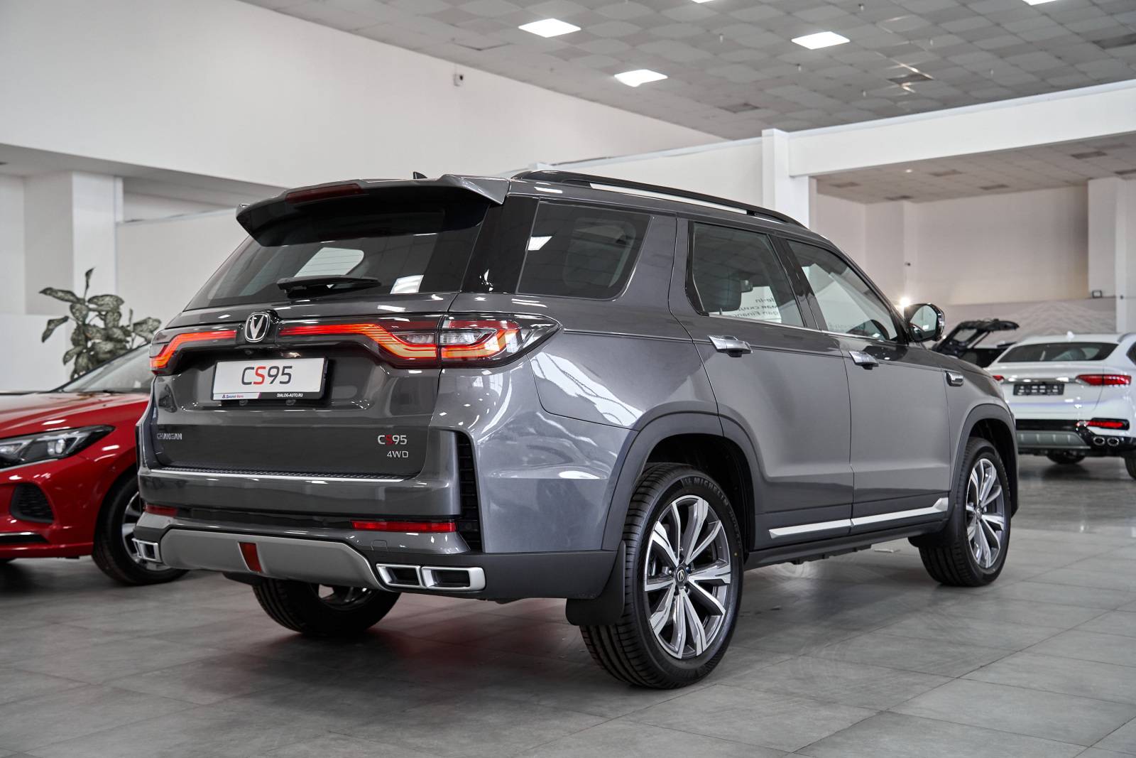 Changan CS95 DLX 2.0T 8AT