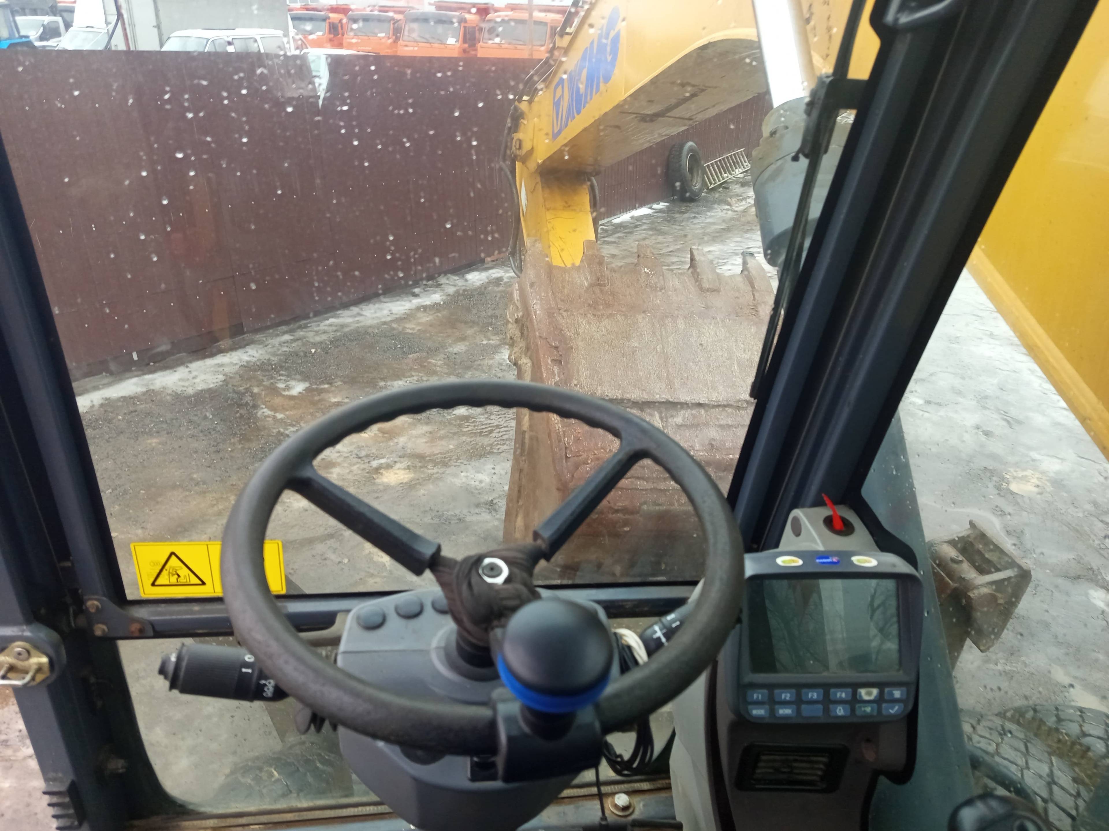 XCMG/MGCM XE210WB Лот 000007054